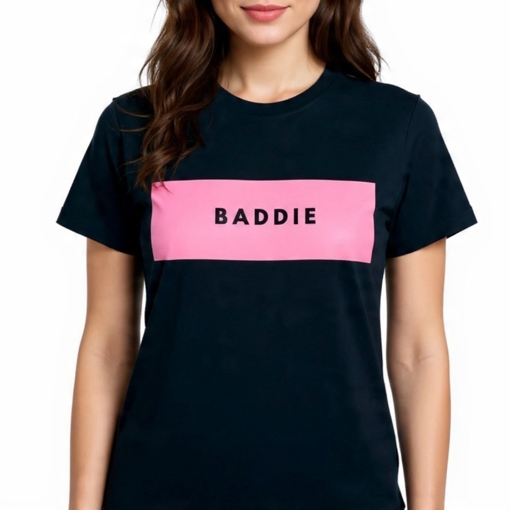 NWT “BADDIE” Graphic T-Shirt – Black & Pink